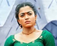 గ్లామర్‌ డోస్‌ పెంచుతున్న రష్మిక !